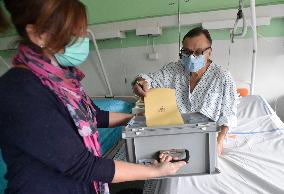 Czech regional and Senate elections, Zlin, hospital