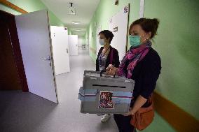 Czech regional and Senate elections, Zlin, hospital