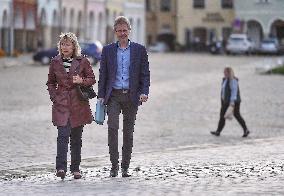 Milos Vystrcil, Ivana Vystrcilova, Czech regional and Senate elections, Telc