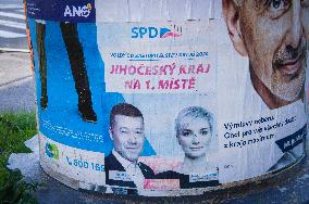 Tomio Okamura, Jana Pupavova, poster, SPD
