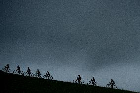 pump track circuit for cyclists, cyclist, silhouette