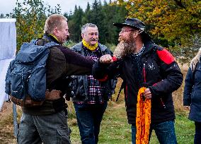 Klinska brana tourist border crossing, Czech-German Partnership Club