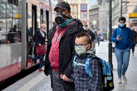 public transport stops, people, face masks, coronavirus, COVID-19, Prague