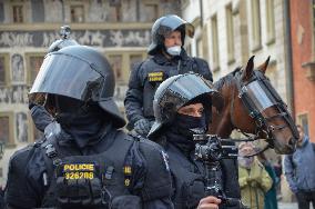 Protesters against COVID measures, Prague, policemen, protest, lockdown measures, horse