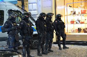 Protesters against COVID measures, Prague, policemen, protest, lockdown measures