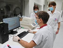 St. Anneｴs University Hospital, new laboratory, epidemic, pandemic, coronavirus