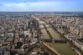 Paris city, Seine river