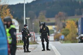 police control, borders, terrorism, Dolni Dvoriste