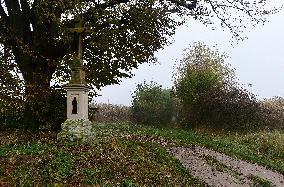 inverse weather, autumn, fog, field, Calvary