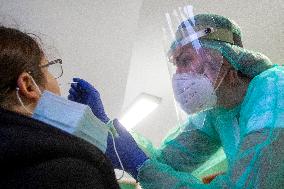 comprehensive testing for COVID-19 disease in retirement home, test, tests