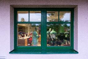 comprehensive testing for COVID-19 disease in retirement home, test, tests