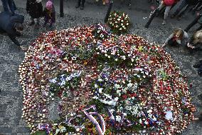 On-line celebrations Thanks That We Can candles Narodni street Prague