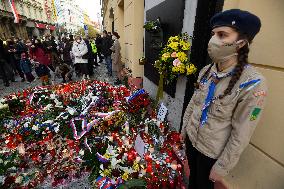 On-line celebrations Thanks That We Can candles Narodni street Prague