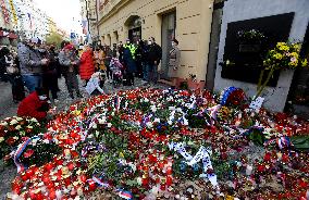 On-line celebrations Thanks That We Can candles Narodni street Prague