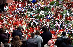 On-line celebrations Thanks That We Can candles Narodni street Prague