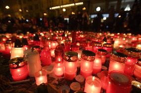 On-line celebrations Thanks That We Can candles Narodni street Prague