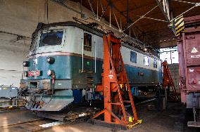 repair,locomotive, depot