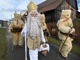 St Nicolas Day, Lacnov