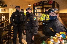 Restaurant and pub U Rady, protest, corona, covid-19 virus government rules, police