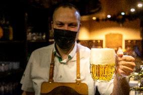 Restaurant and pub U Rady, protest, corona, covid-19 virus government rules
