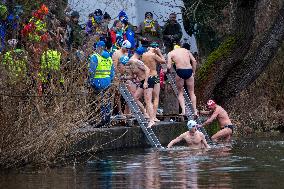 Winter swimmers, cold water, pond Podborny, Nachod