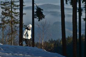 Skiareal Lipno, Bohemian Forest, Sumava, Czech Republic, skiers