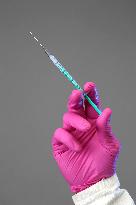 syringe, injection, vaccine, vaccination