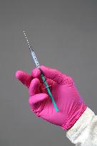 syringe, injection, vaccine, vaccination