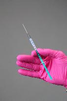 syringe, injection, vaccine, vaccination