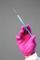 syringe, injection, vaccine, vaccination