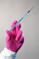 syringe, injection, vaccine, vaccination