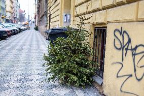 Prague, city services, recycling, rubbish, sorting, ecology, waste collection, Christmas trees