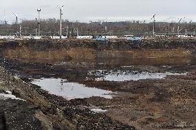 Ostramo, chemical plant, oil lagoons clean-up