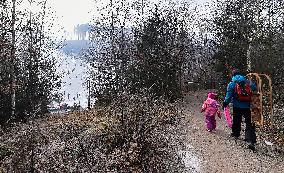 People, children, sun weather, snow, mountain, ski-areal Sacberk, Zborna