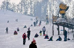 People, children, sun weather, snow, mountain, ski-areal Sacberk, Zborna