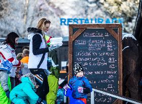 Kliny, Ore Mountains, winter, snow, weather, people