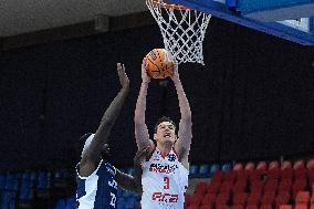 Abdoulaye Loum, Omar Prewitt