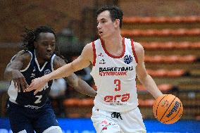 Jaron Johnson, Omar Prewitt