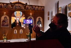 orthodox Christmas liturgy, online, church in Jezdovice, mass, smartphone