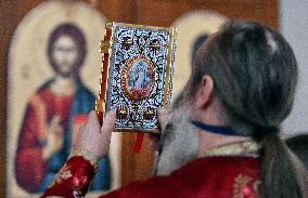 orthodox Christmas liturgy, online, church in Jezdovice, mass