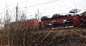 Train (railway) accident (collision), cargo, transport, new cars