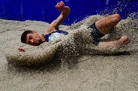 Yaroslav Isachenkov, Stars in Nehvizdy