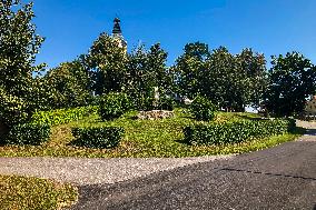 Putim, village, monument, memorial, Church of St. Lawrence