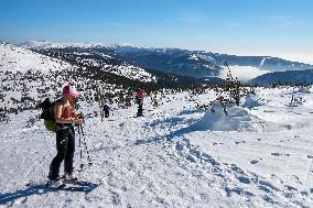 Ski mountaineering, Giant Mountains, people, winter, snow