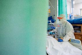 Department of anesthesiology and resuscitation for patients with COVID-19 disease in the Trutnov Hospital