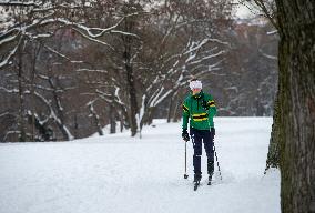 Prague, winter, snow, weather, people