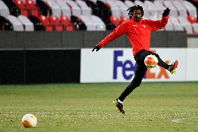 Peter Olayinka, training, Slavia Praha