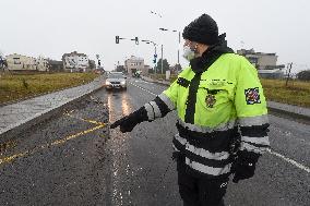 Police control, policemen, car, road, way, Dehylov, epidemic restrictions