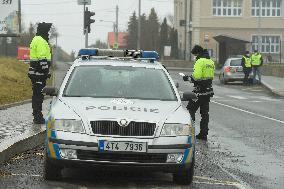 Police control, policemen, car, road, way, Dehylov, epidemic restrictions