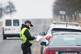 Police control, policemen, car, road, way, Ejpovice, epidemic restrictions